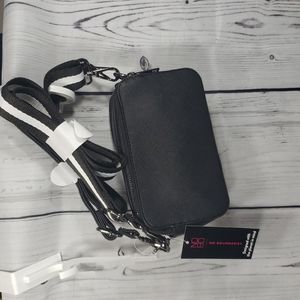 NWT No Boundaries Double straps Double Pockets CrossBody Bag